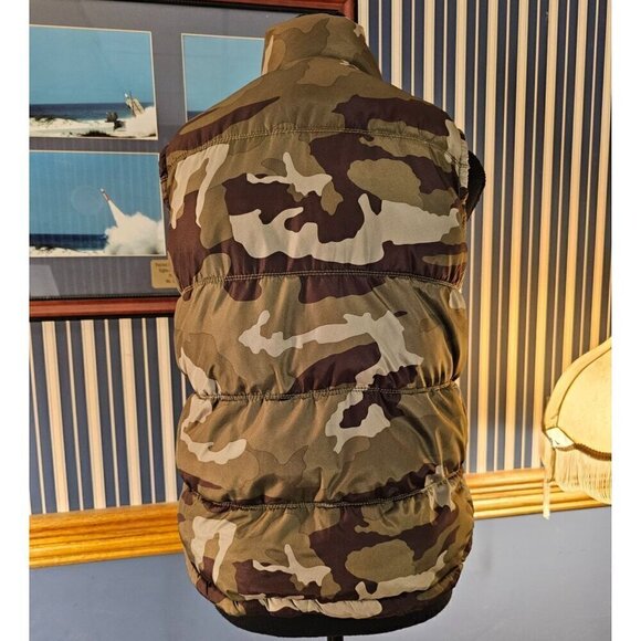 Old Navy Camo Puffer Vest Size M Kids Unisex. Orange Lining Zip Closure - Picture 3 of 6